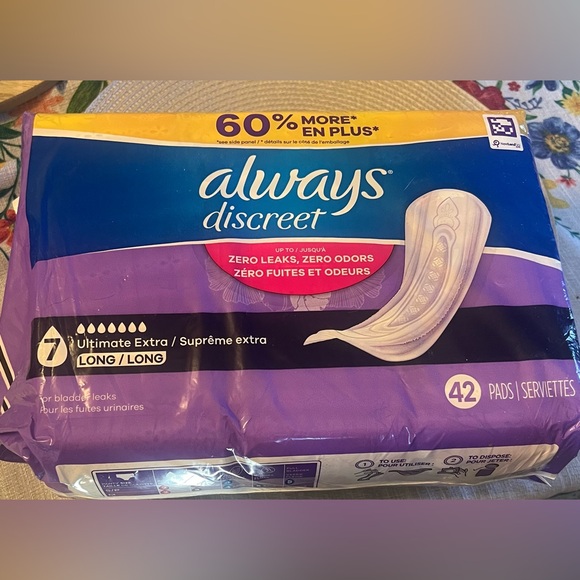 Always Discreet Ultimate Extra 7 Drop Long Length Pads Huge Package of 42 Count - Picture 1 of 6